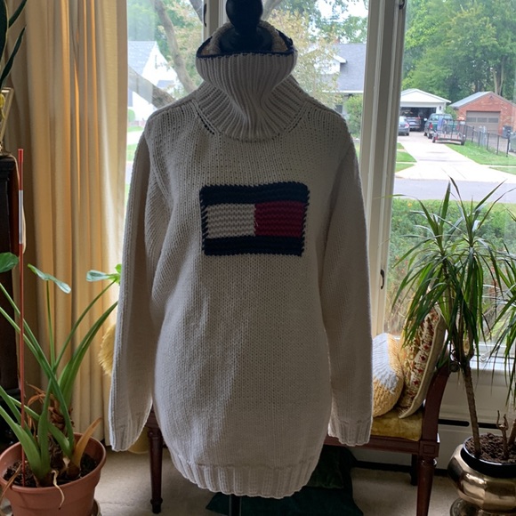 Vintage Tommy Hilfiger hand knit oversized sweater - Picture 2 of 10